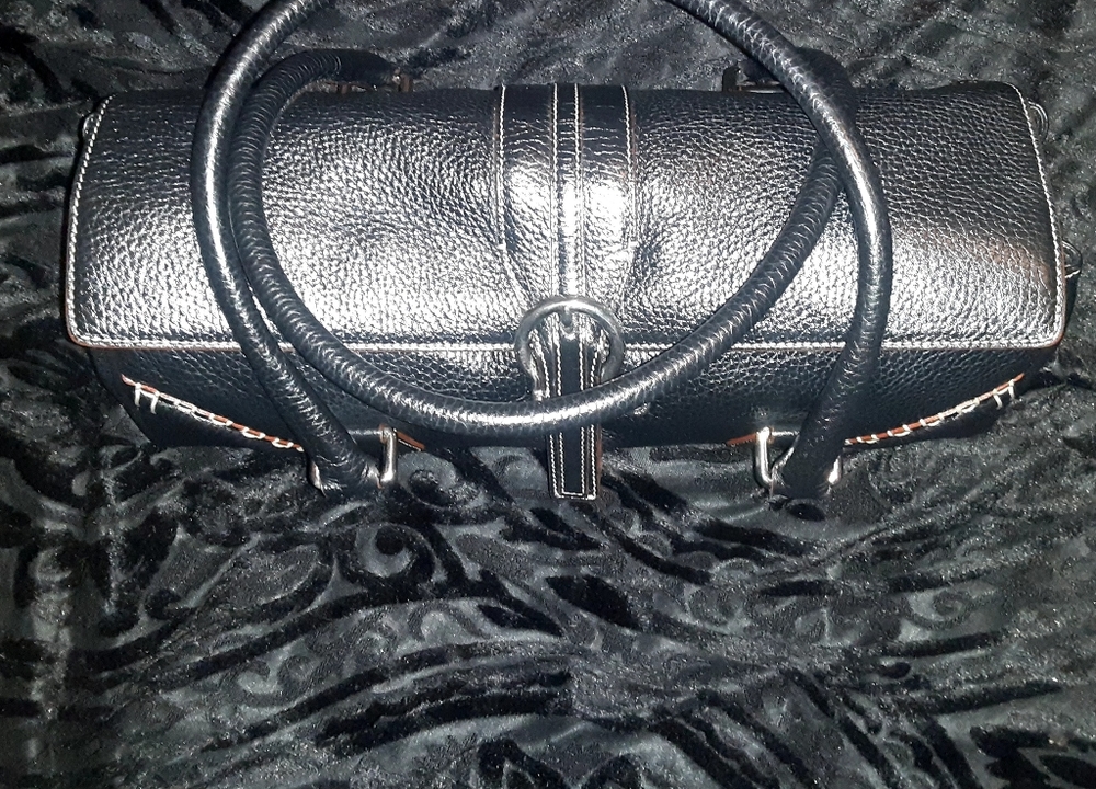 BURBERRY PURSE - Picture 3 of 13